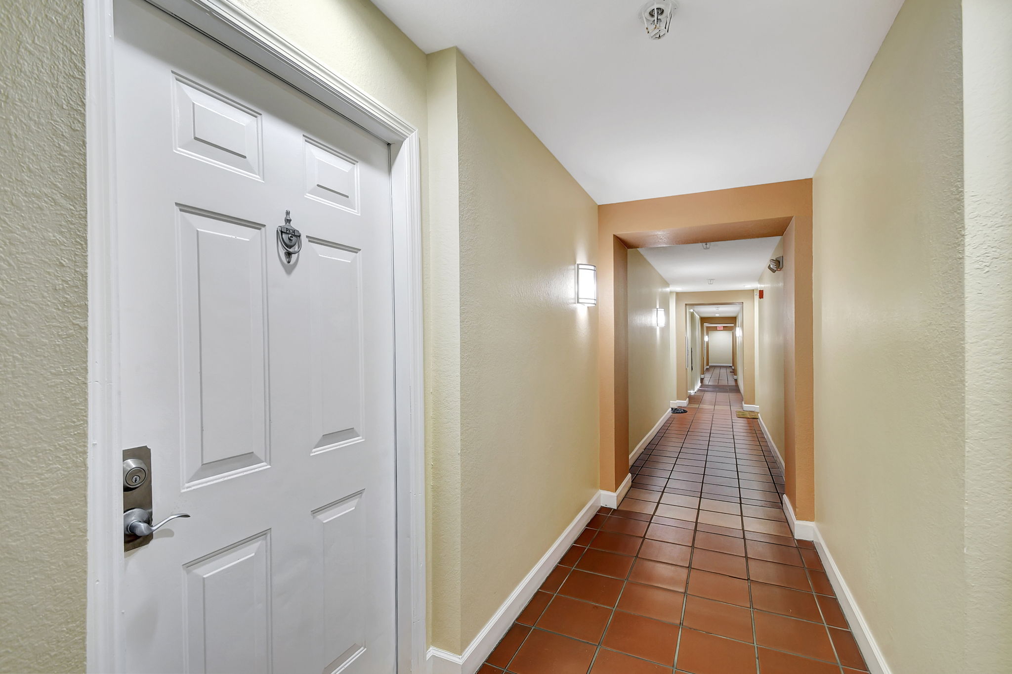 1-web-or-mls-Apartment (1)